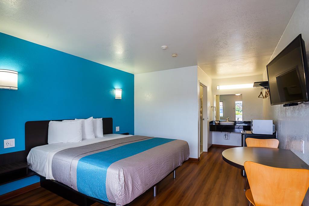Motel 6-Ventura, Ca - Downtown Exterior photo